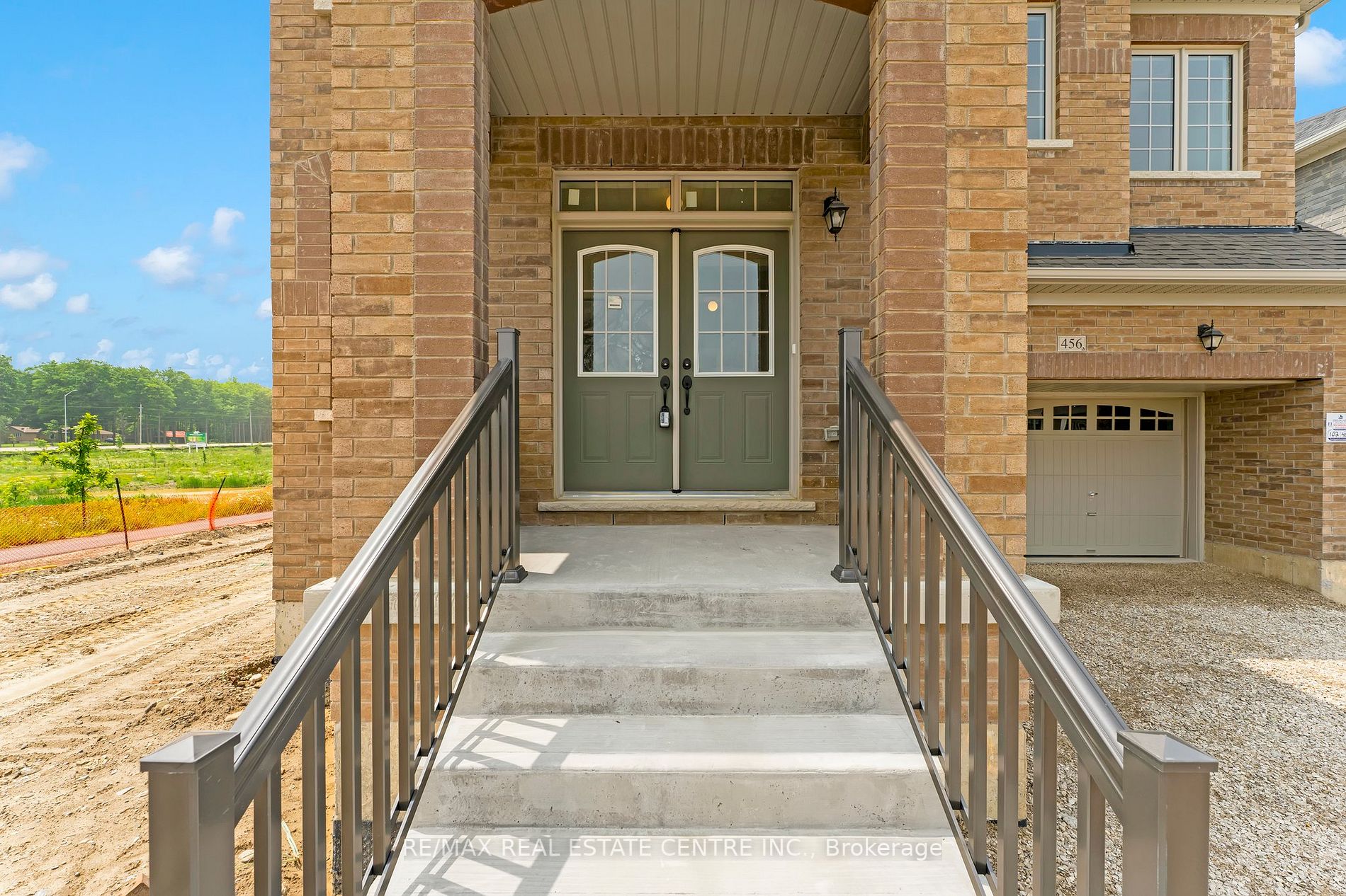 456 Black Cherry Cres
