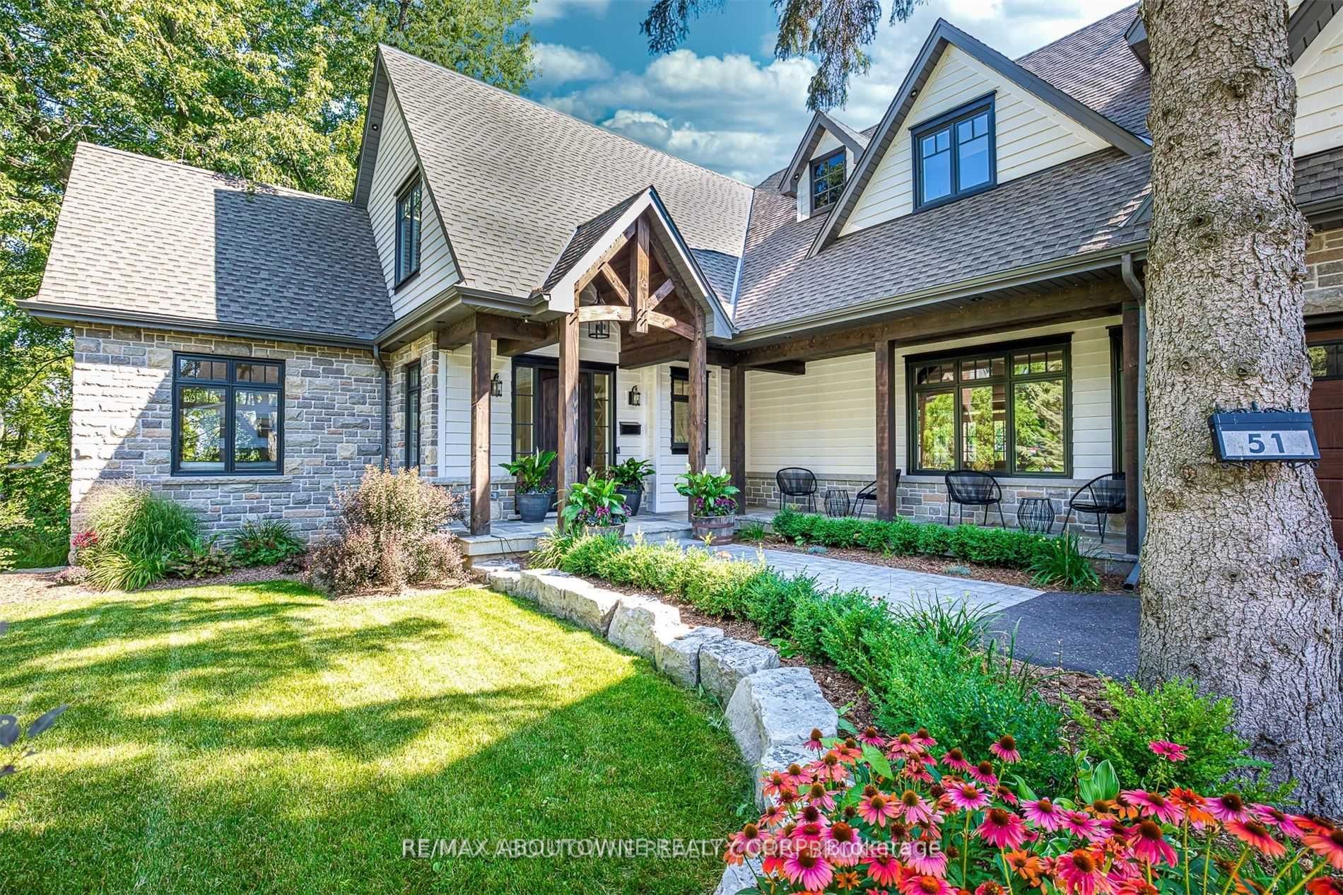 51 Central Dr