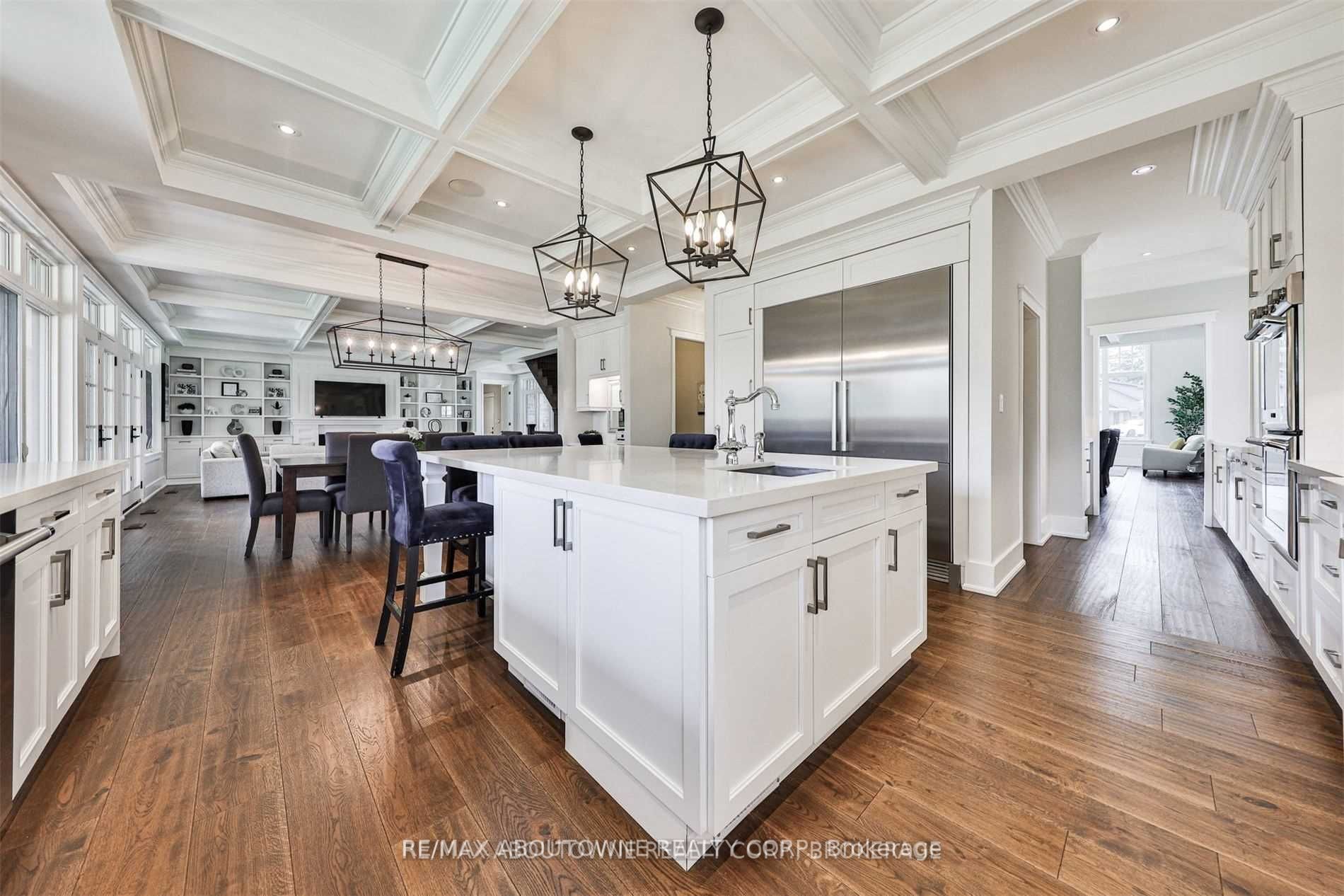 51 Central Dr