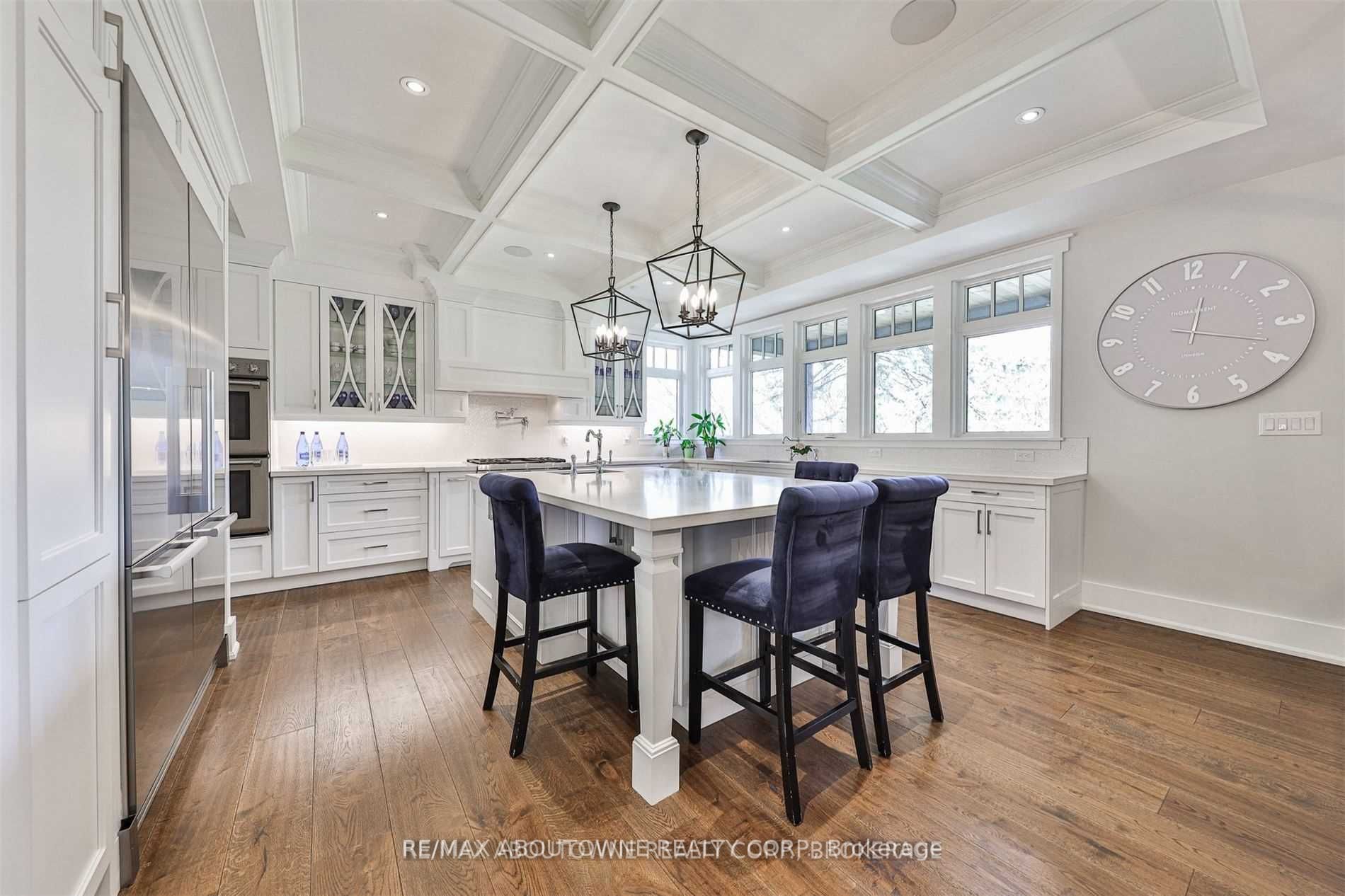 51 Central Dr