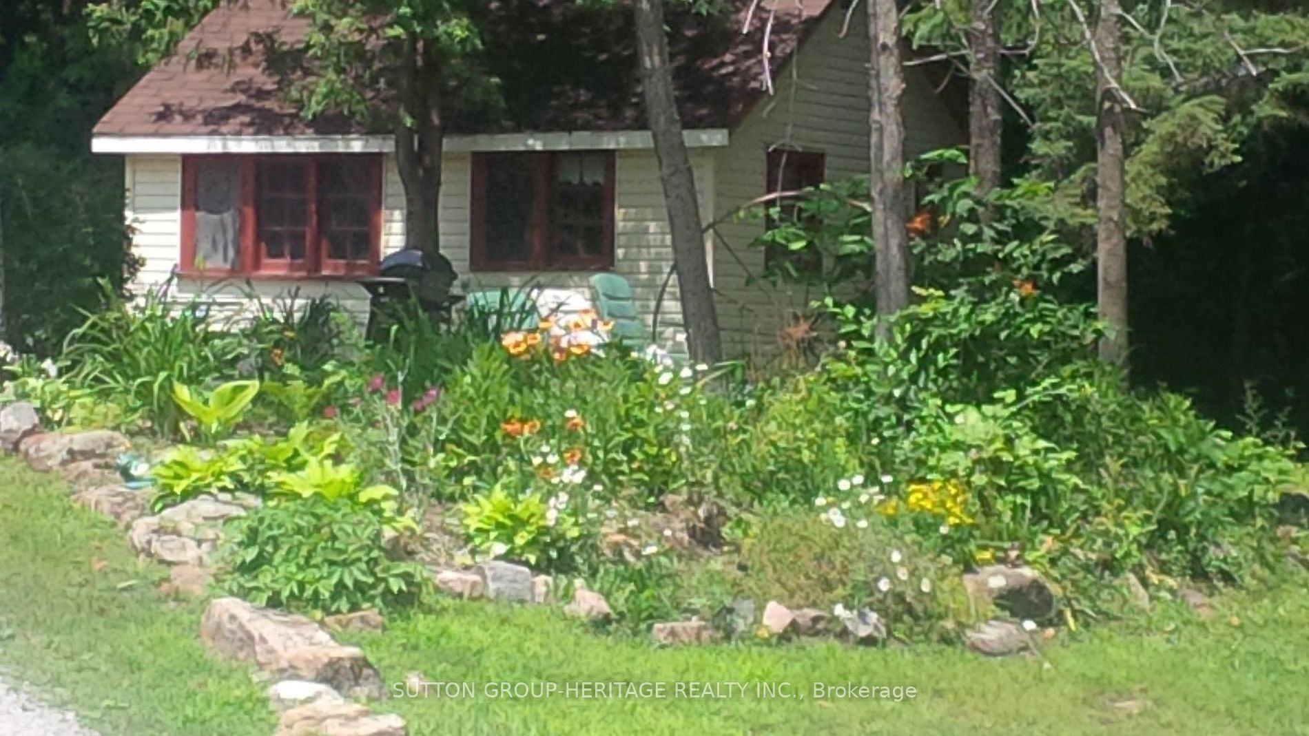 15 Cedar Nook Road
