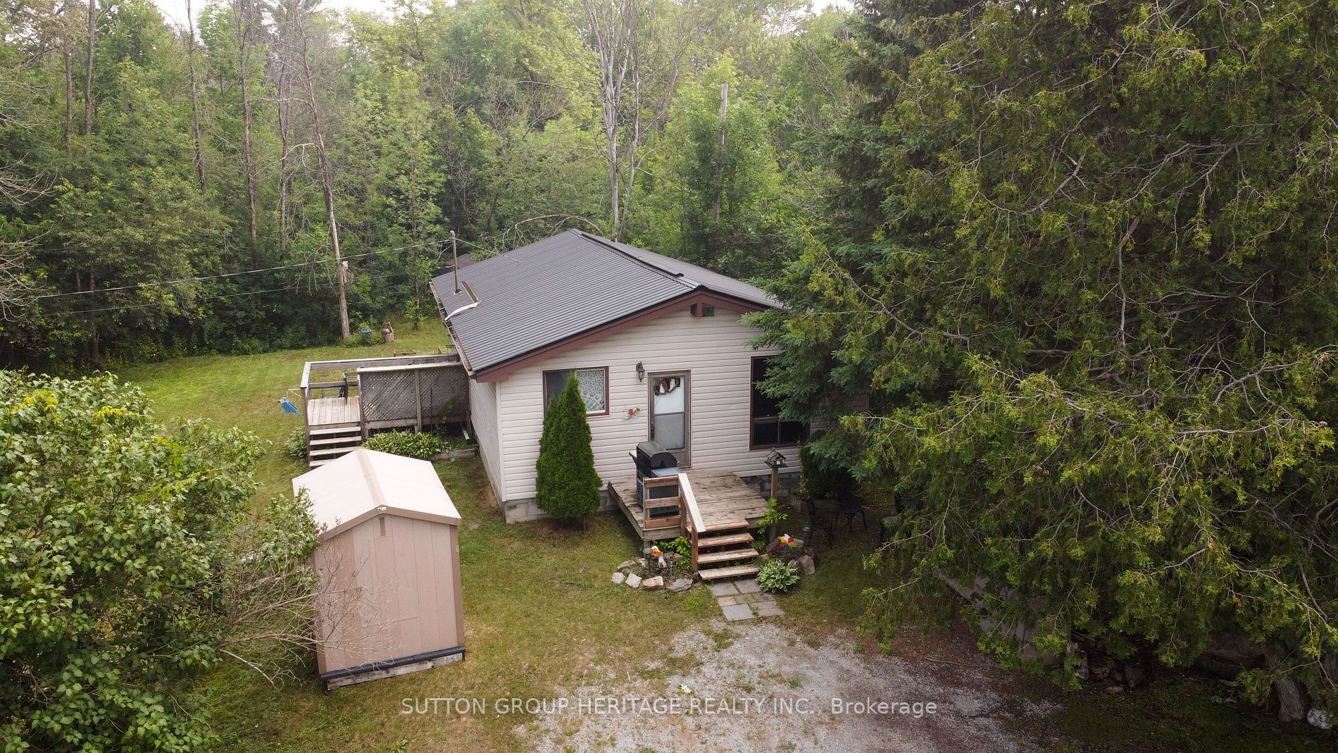 15 Cedar Nook Road