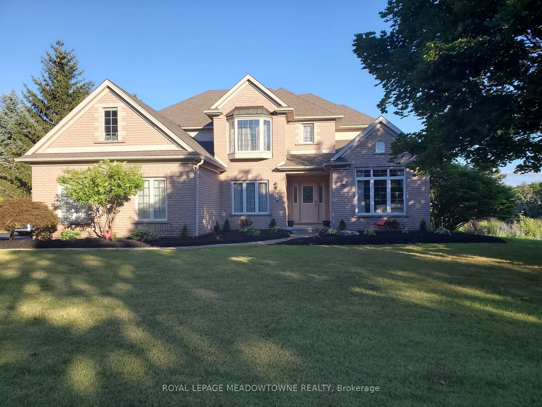 9 Palomino Dr