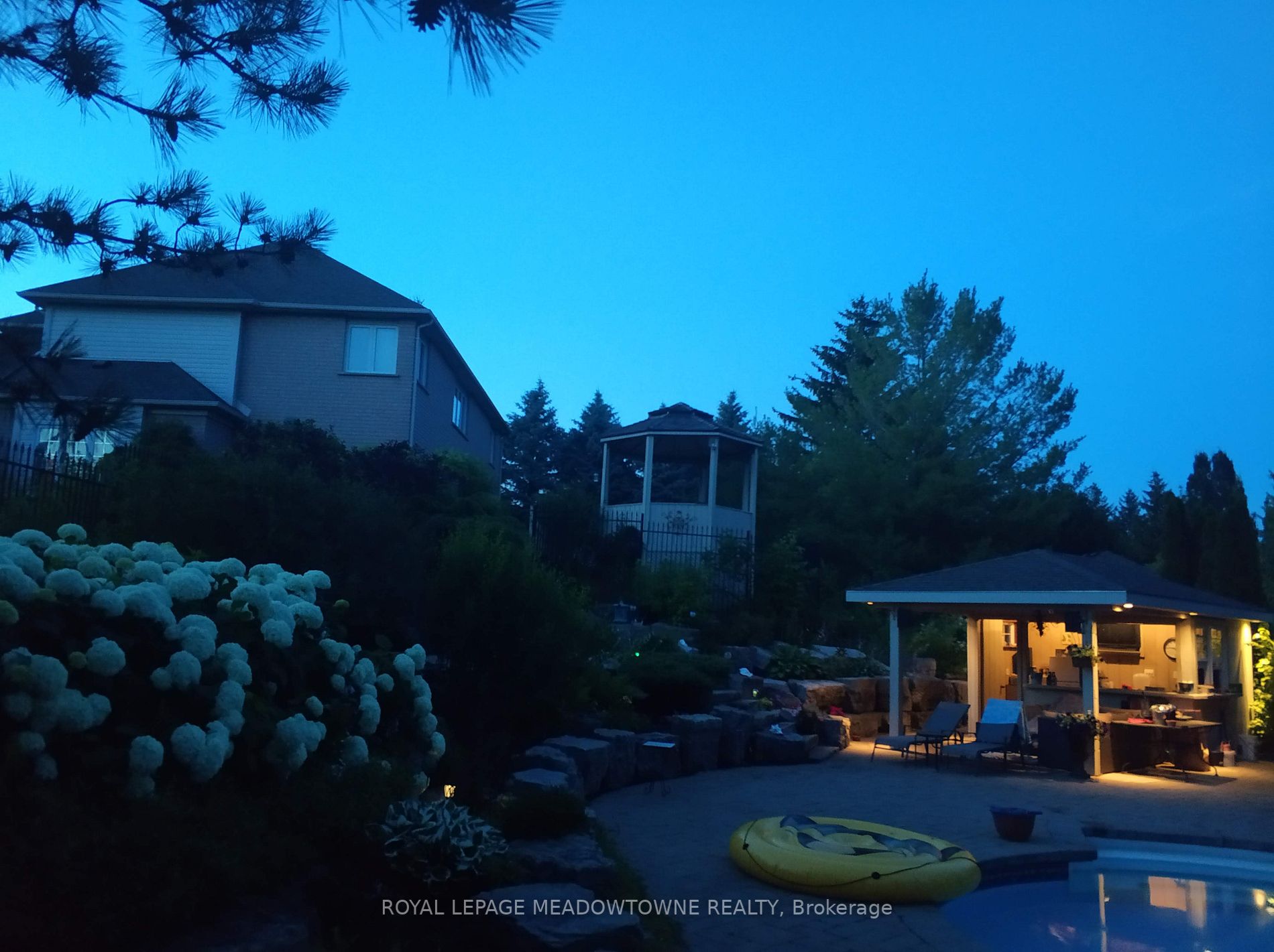 9 Palomino Dr