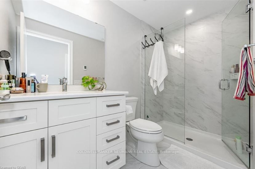 1878 Gordon Street, #1103