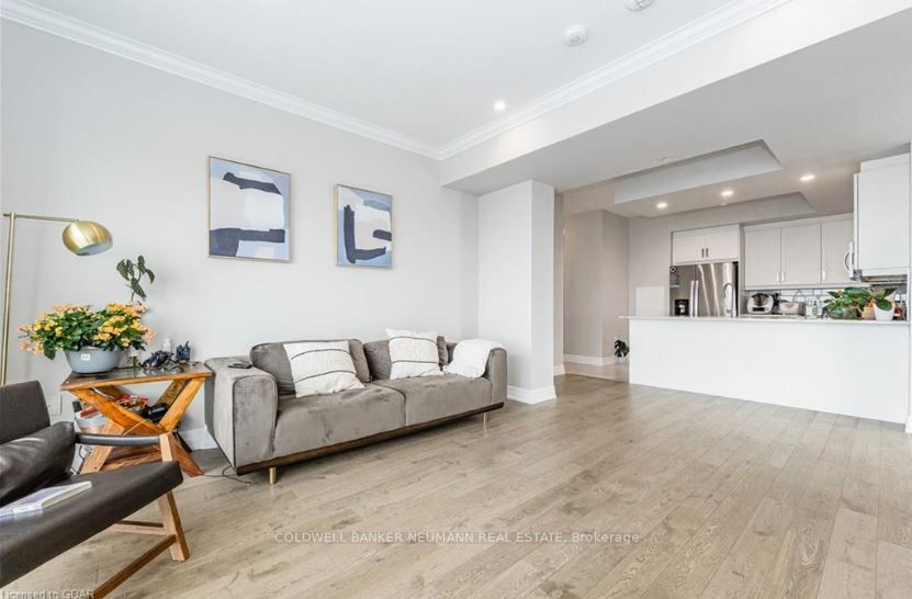 1878 Gordon Street, #1103