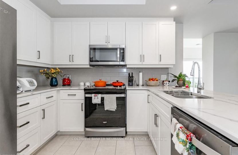 1878 Gordon Street, #1103