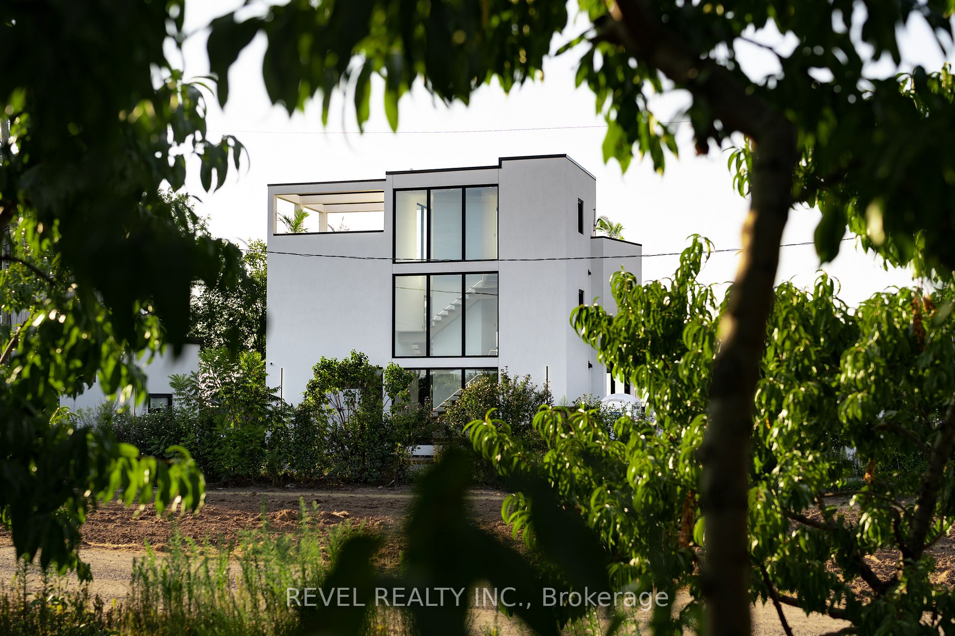 6 Firelane 11a Street