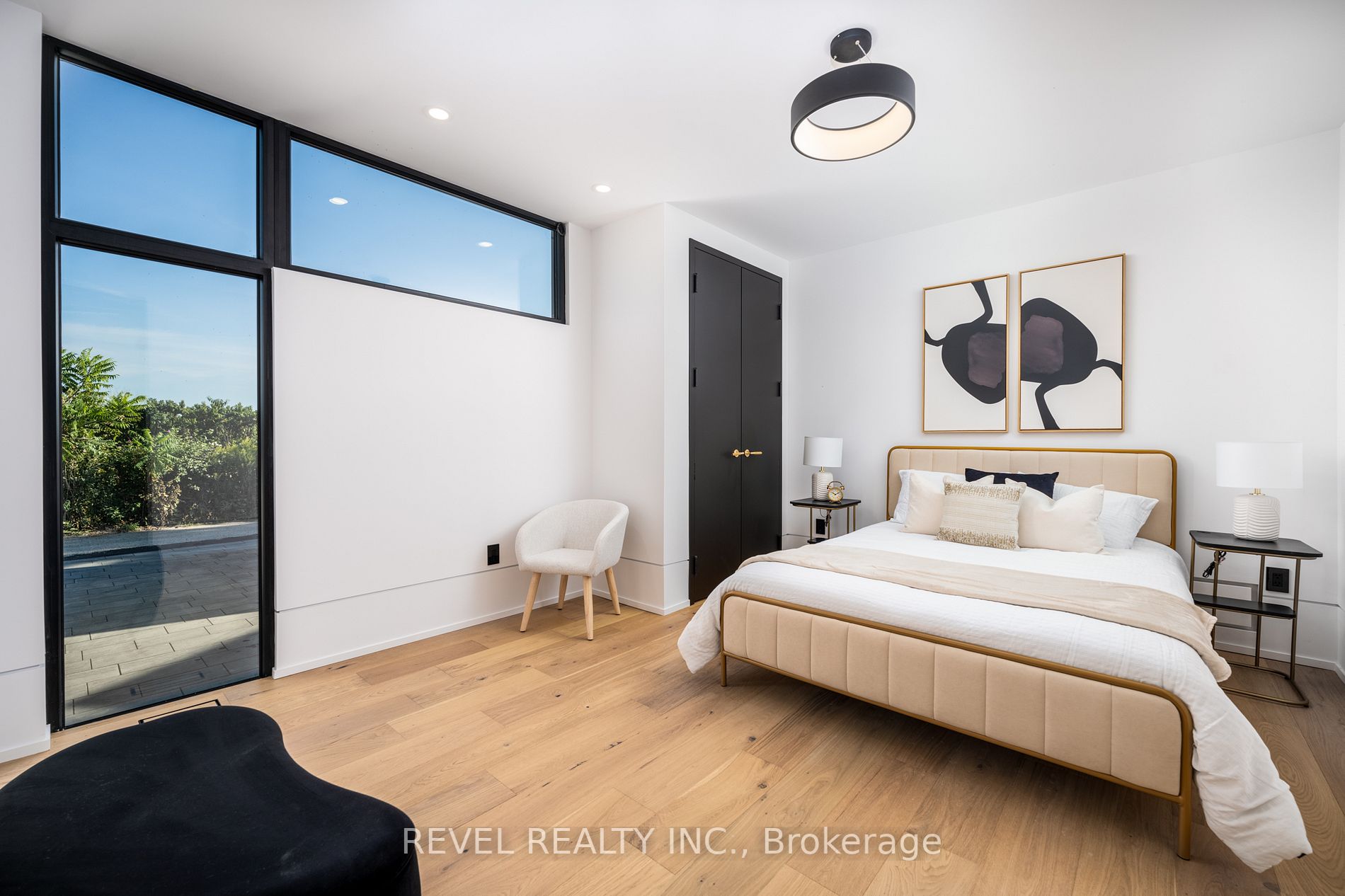 6 Firelane 11a Street