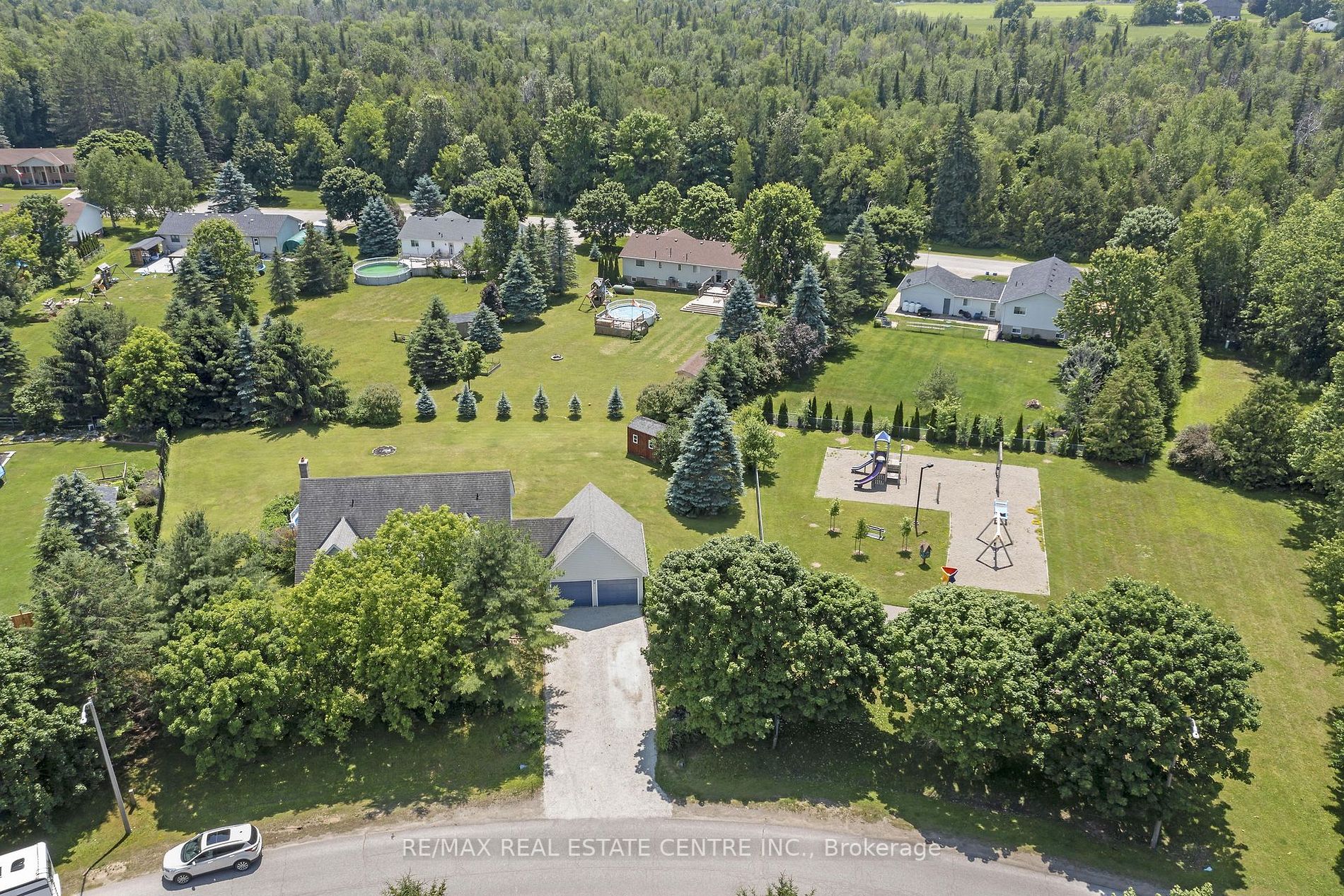 1 Elizabeth Cres