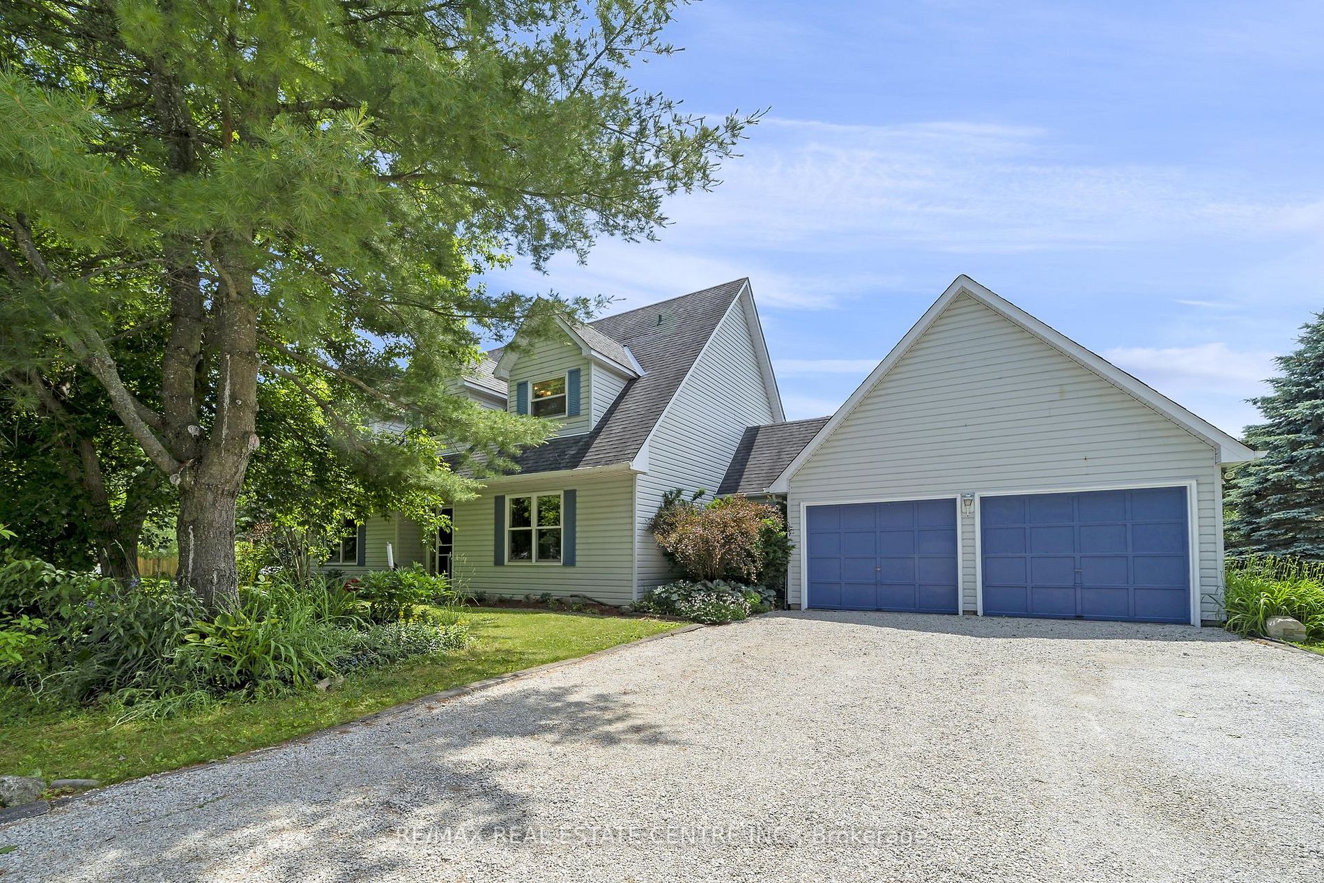 1 Elizabeth Crescent