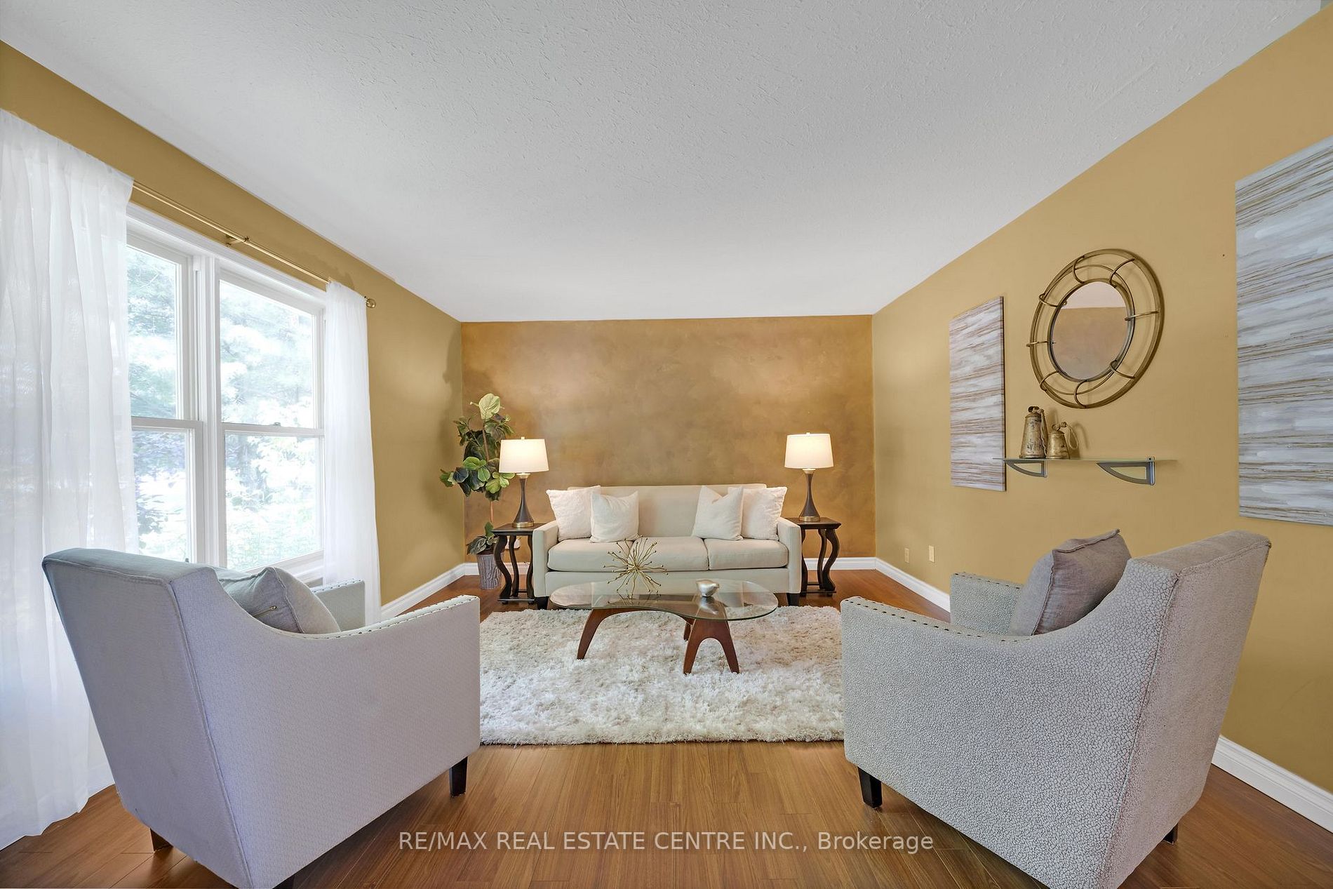 1 Elizabeth Crescent