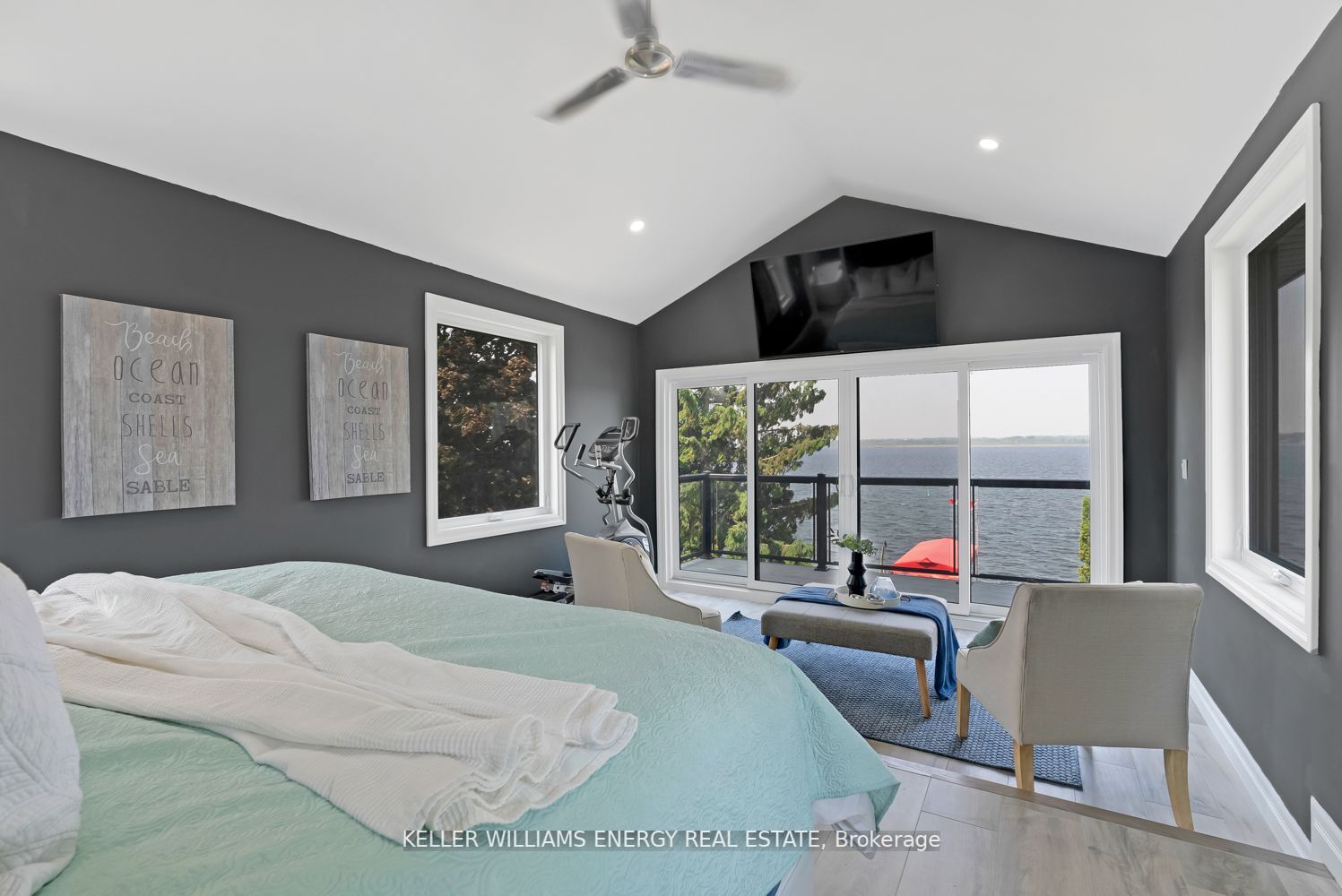 233 SNUG HARBOUR Road