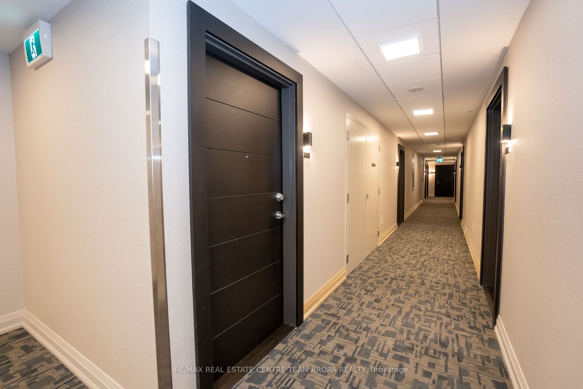 212 King William St, #812