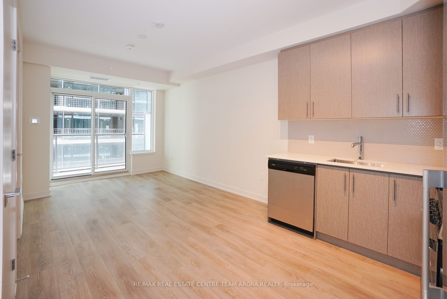 212 King William St, #812