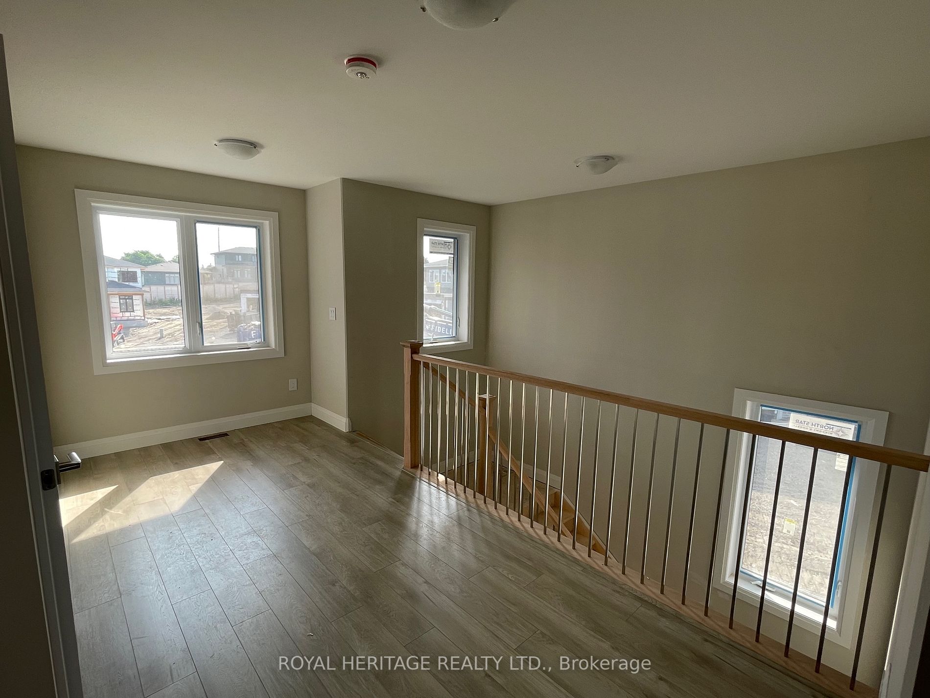 4 Sunridge Crt