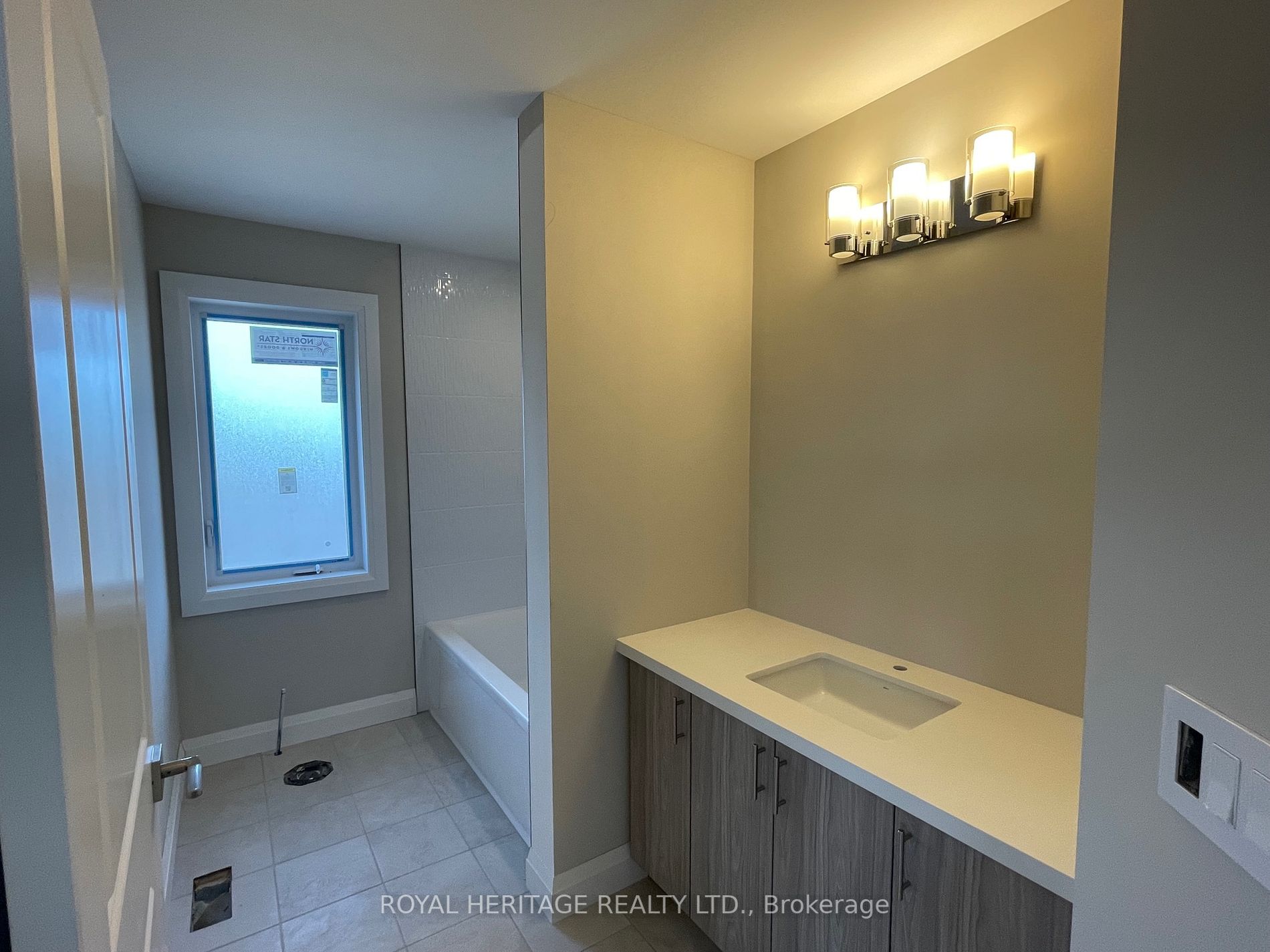 4 Sunridge Crt
