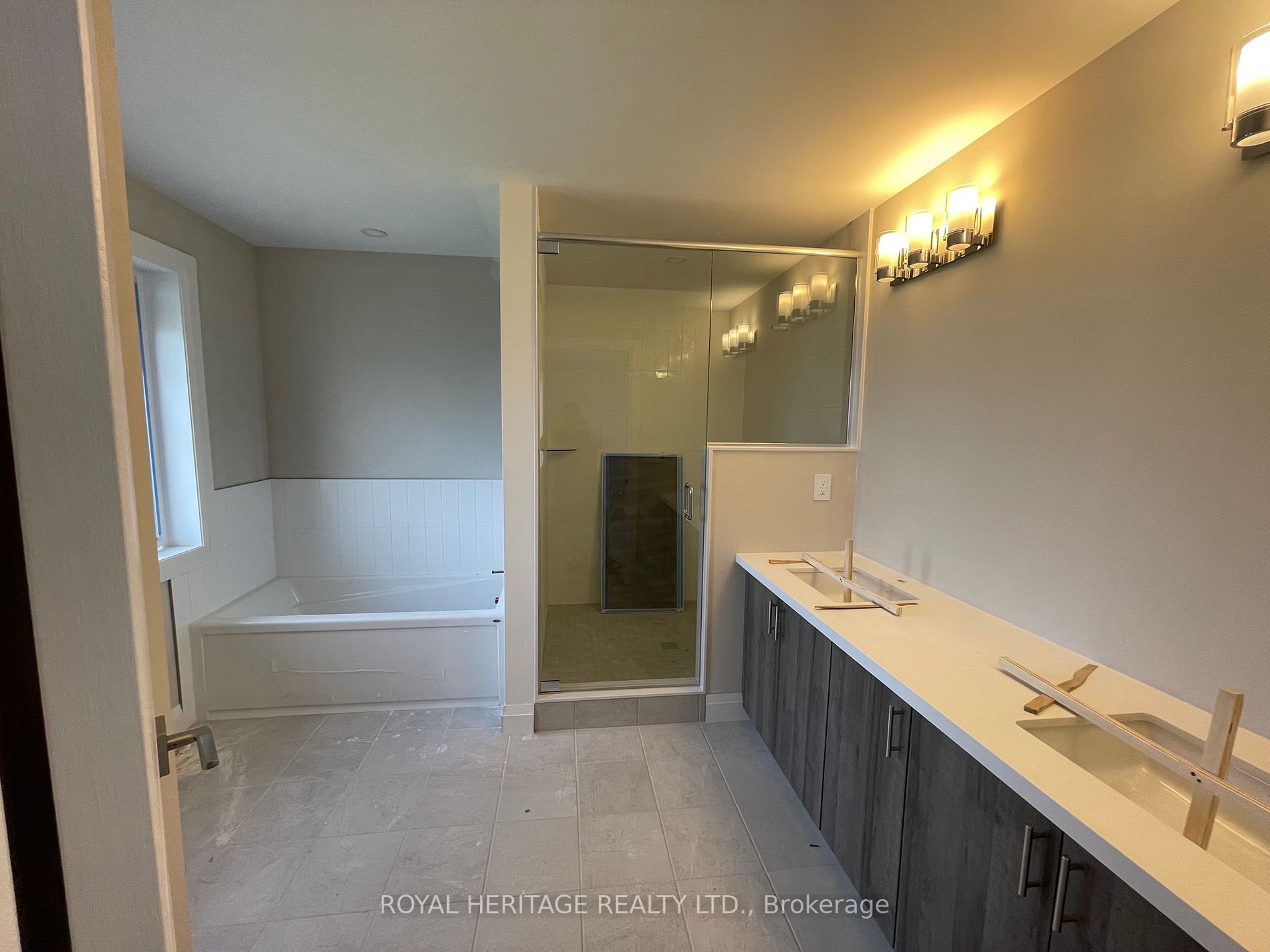 4 Sunridge Crt