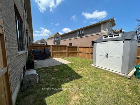 1890 Rymal Rd E, #166
