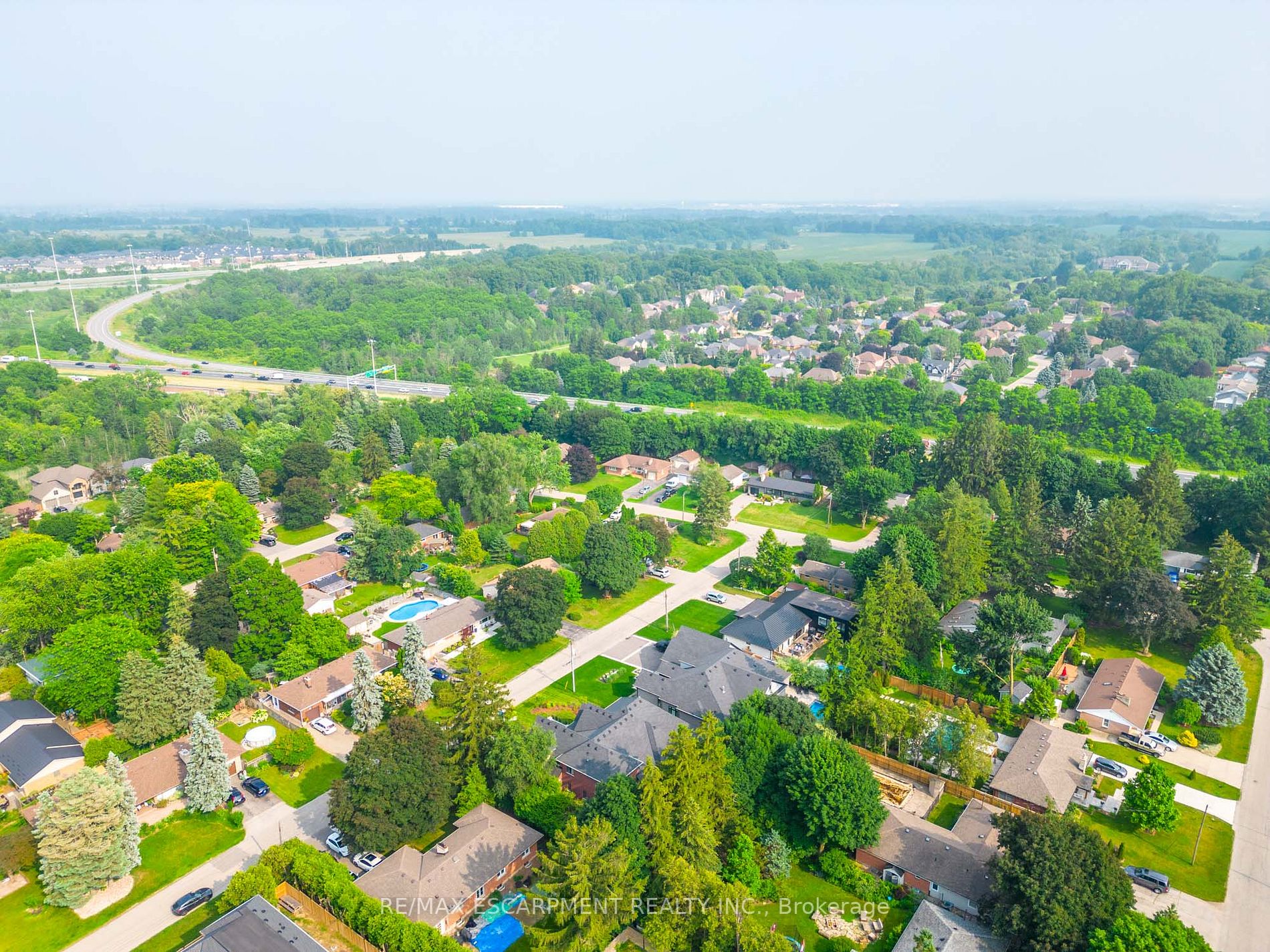 374 Woodworth Drive W