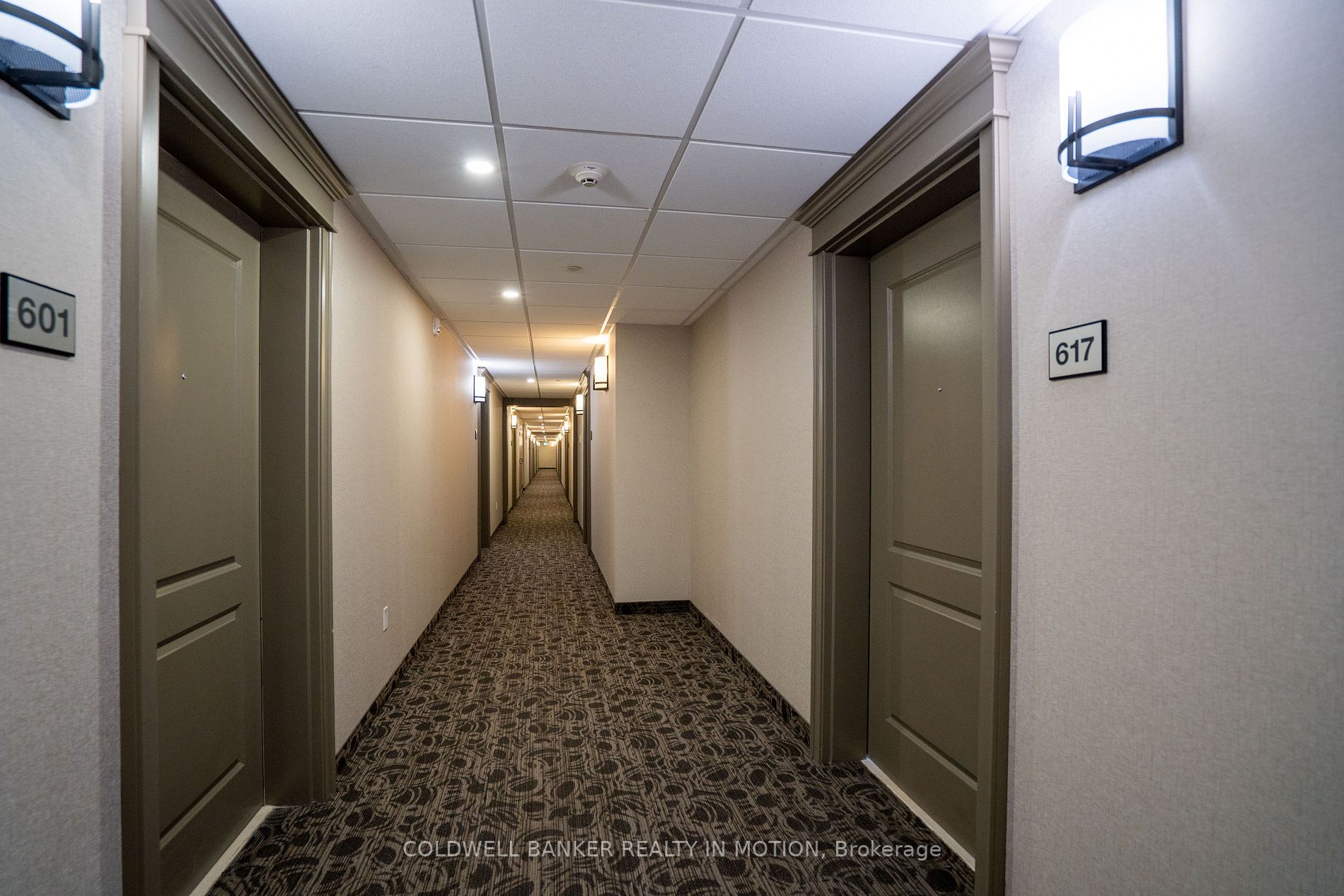101 Shoreview Pl, #617
