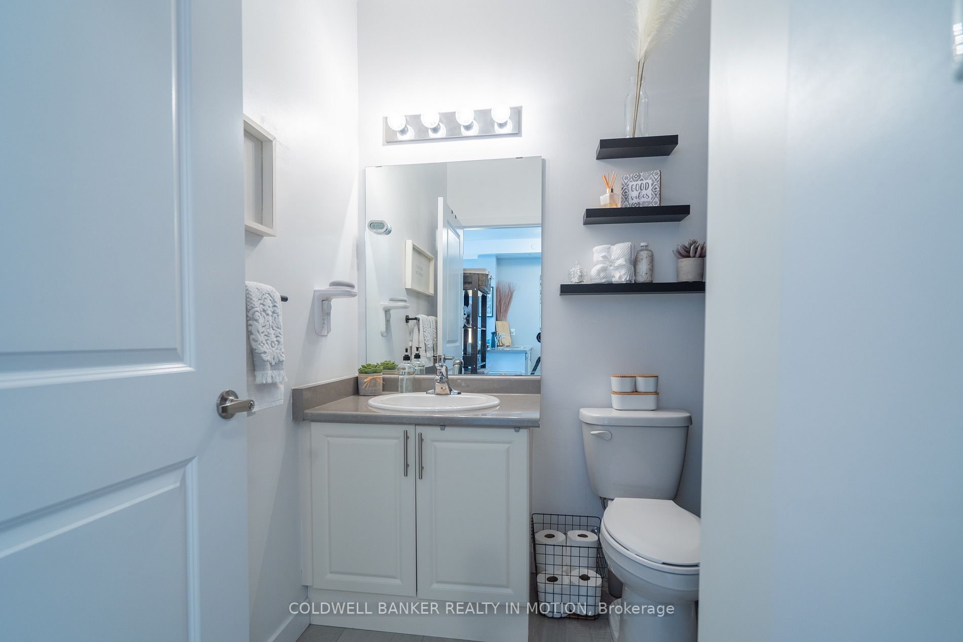 101 Shoreview Pl, #617
