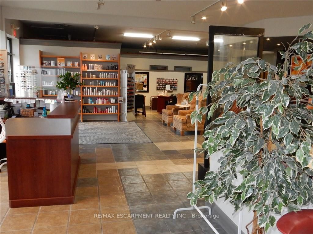 1242 Garner Rd W, #6