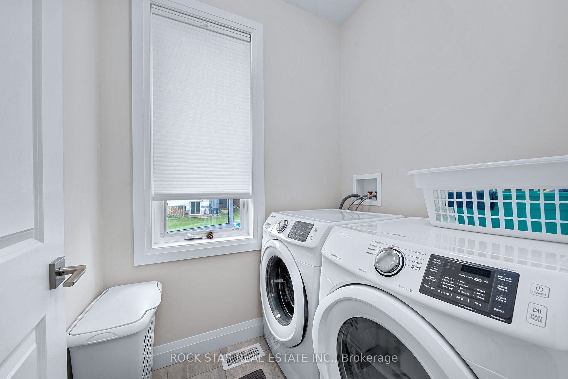53 Elgin Street S