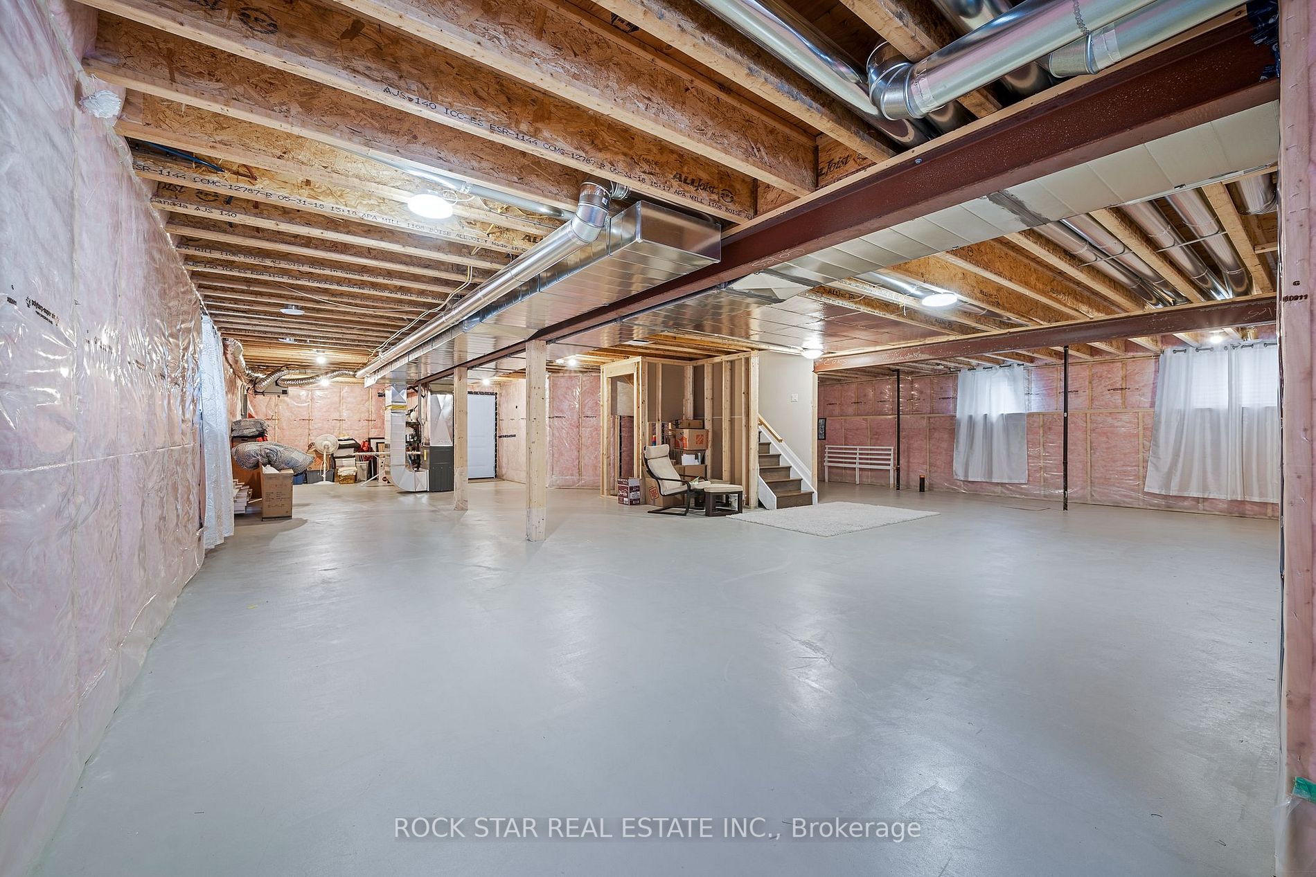 53 Elgin Street S