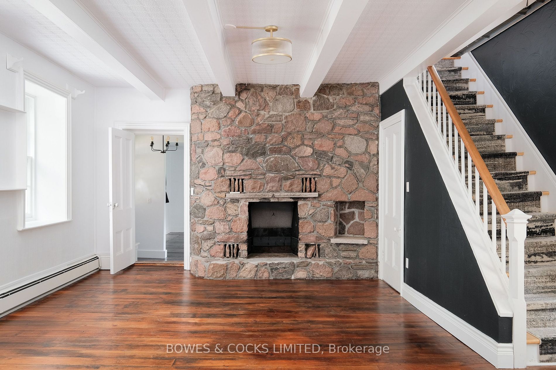 44 Bridge St