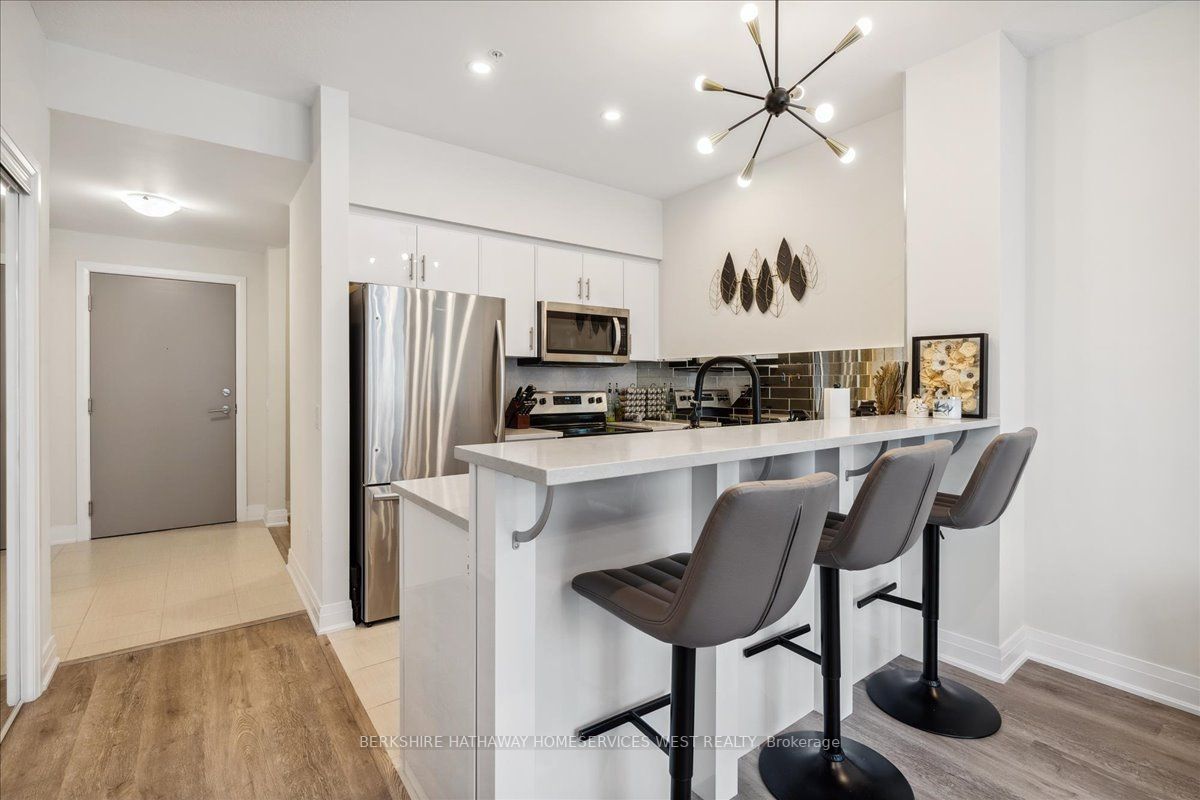 16 Concord Pl, #440