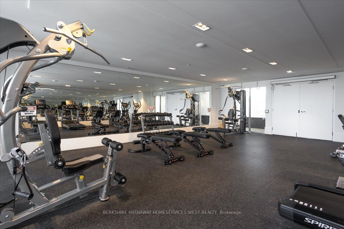 16 Concord Pl, #440