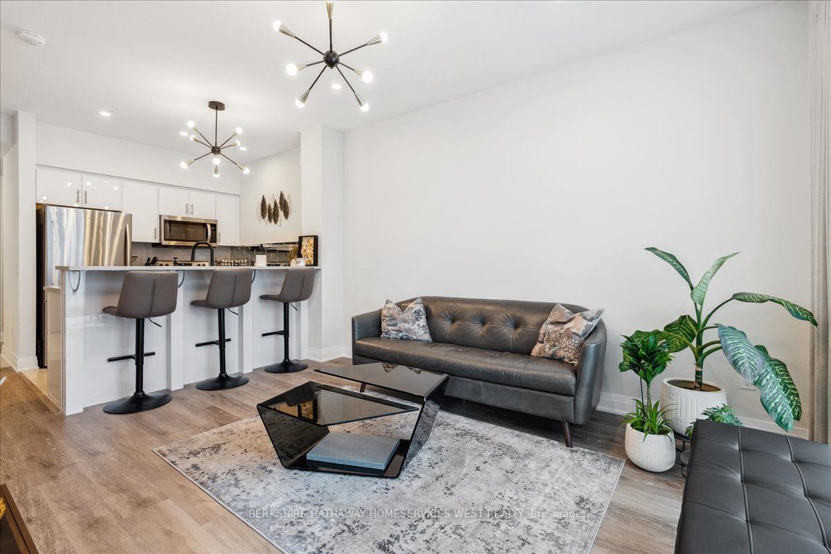 16 Concord Pl, #440