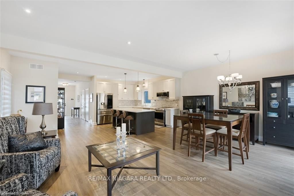 77 B Broadway Ave
