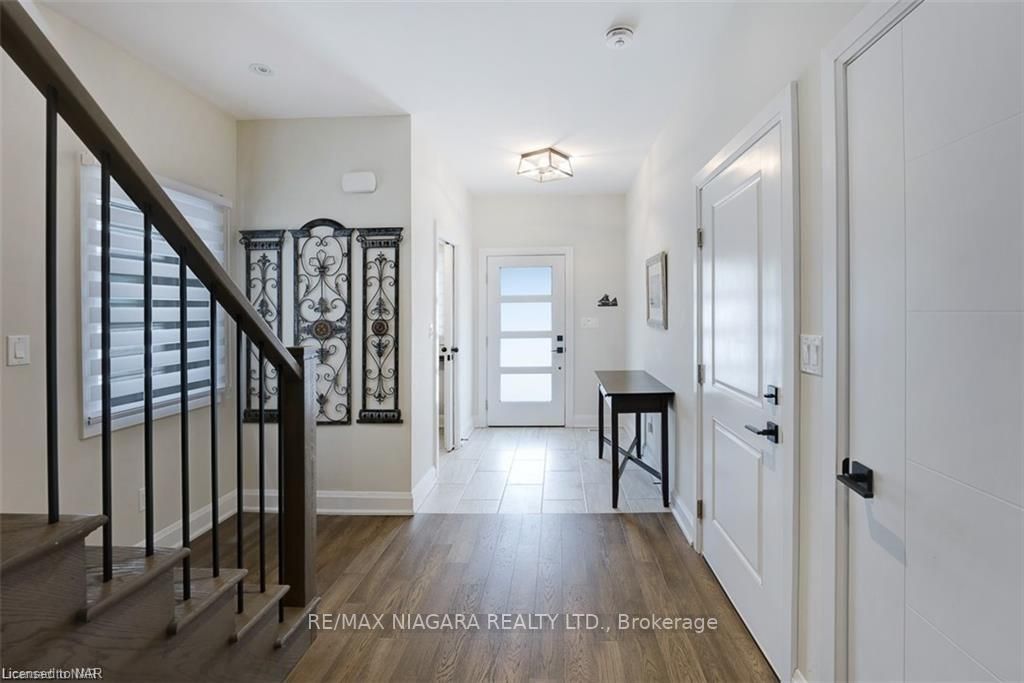 77 B Broadway Ave