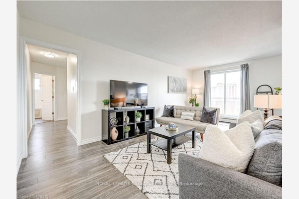851 Queenston Rd, Hamilton