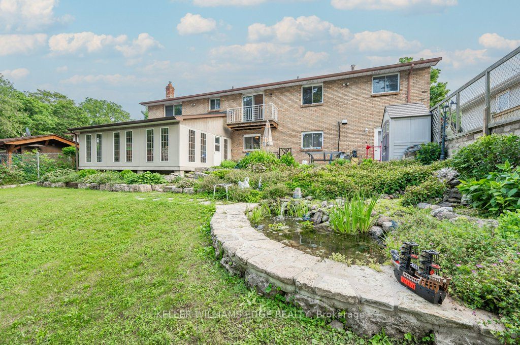 355 Hixon Rd N