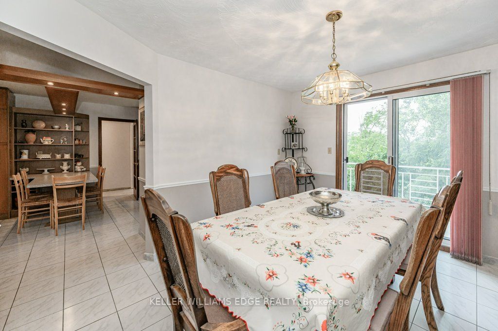 355 Hixon Rd N