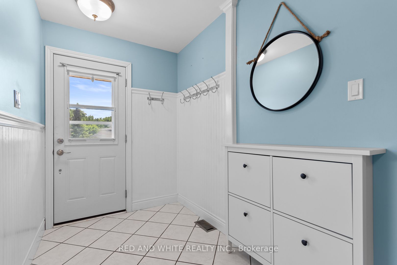 371 Burnett Avenue