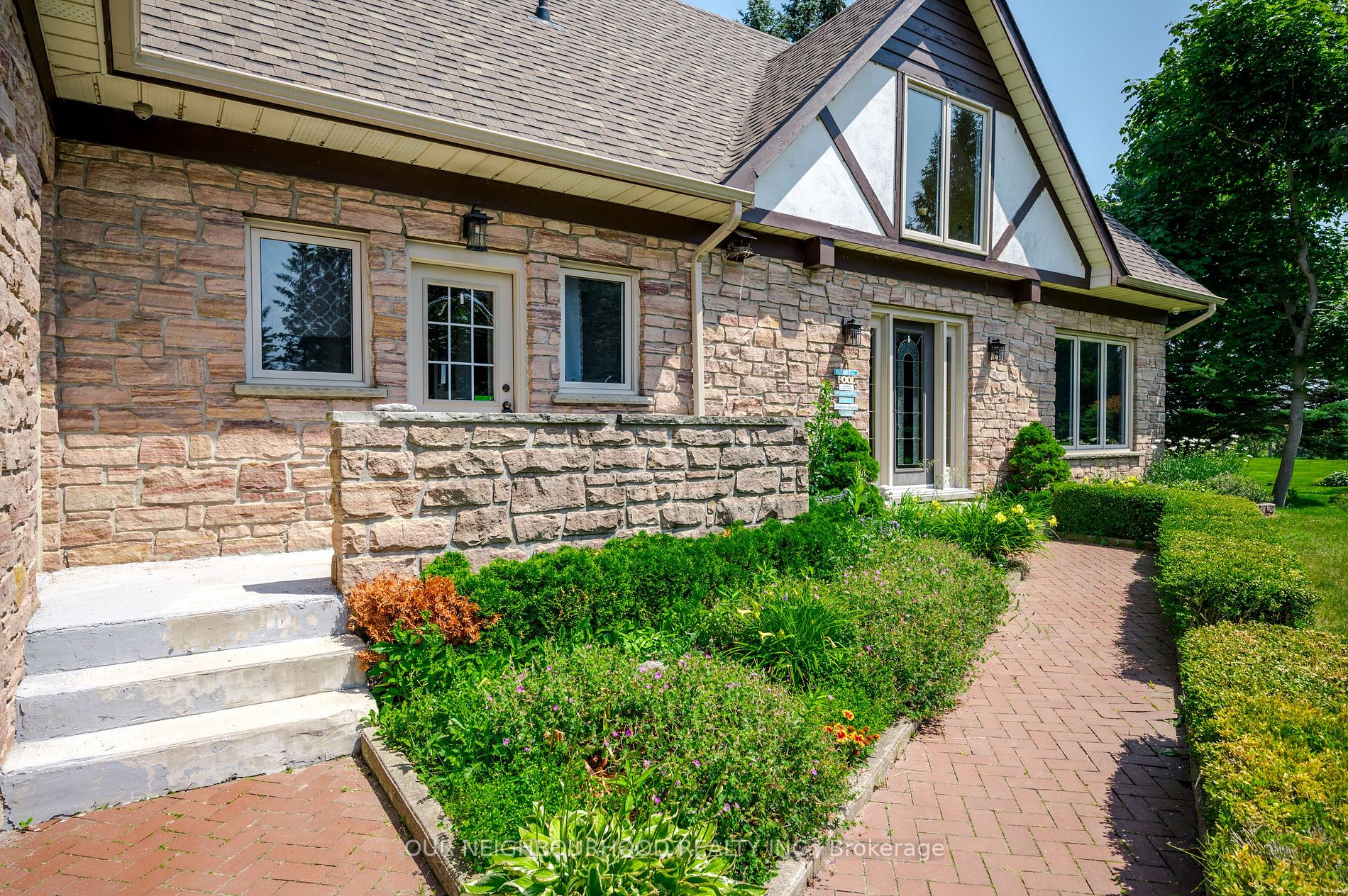 120 North Shore Road Rd