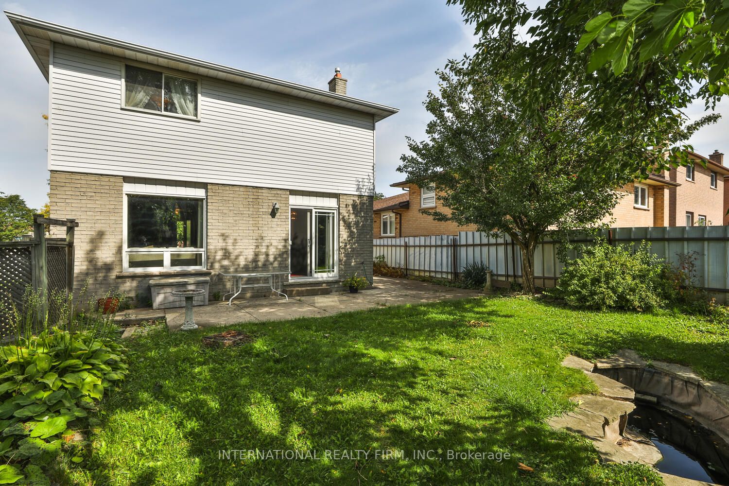73 Skyview Dr S