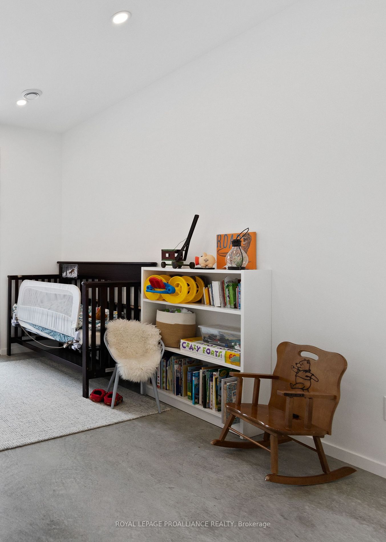 22 Summer Lane