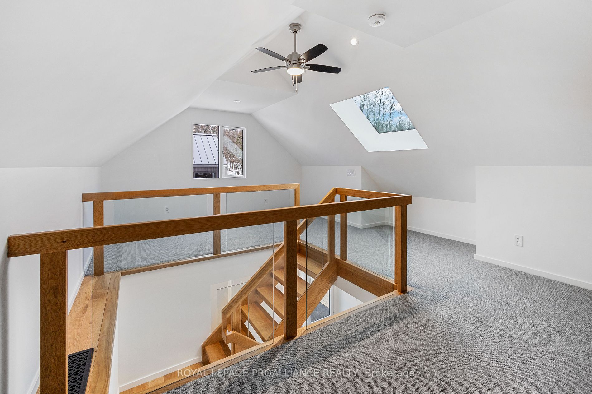 22 Summer Lane