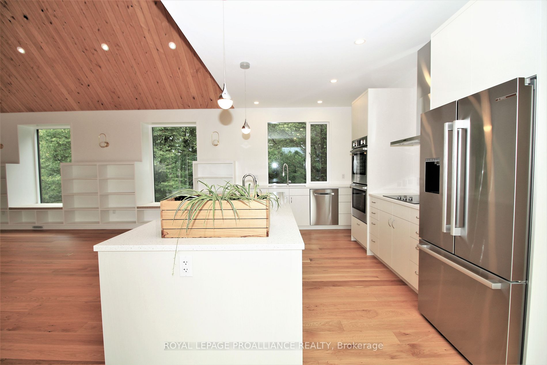 22 Summer Lane
