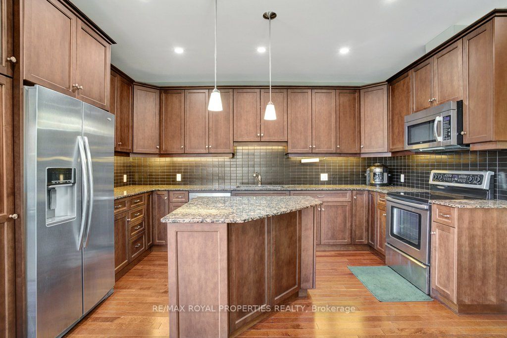 223 Erb Street W, #402