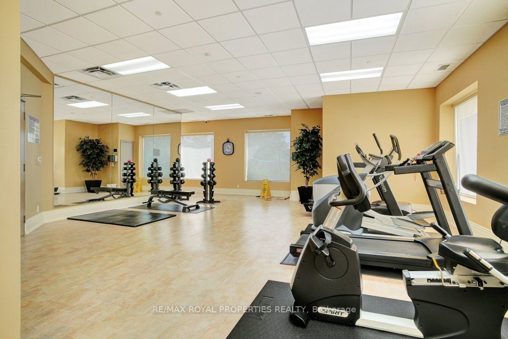 223 Erb Street W, #402