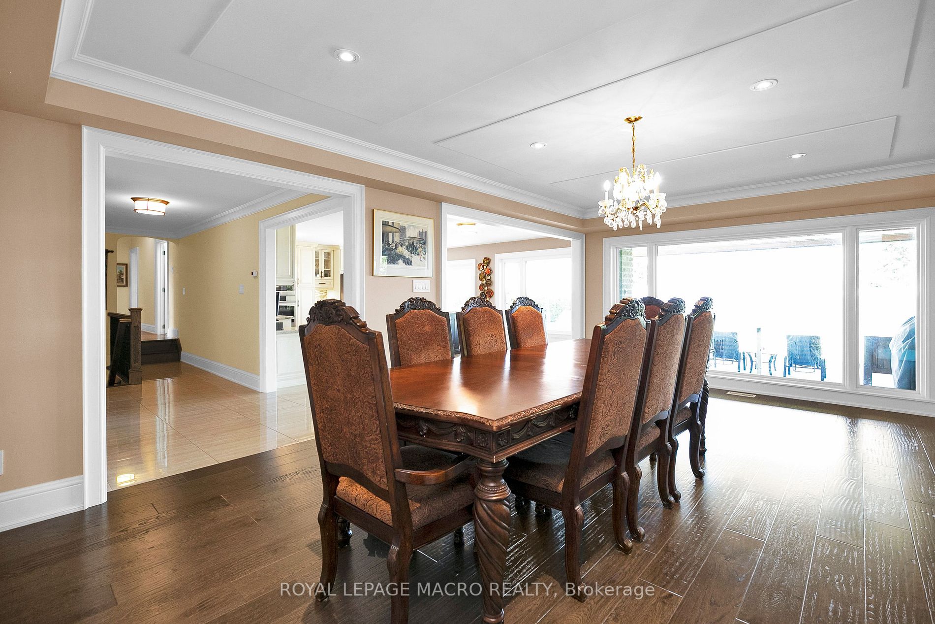 1065 North Service Road