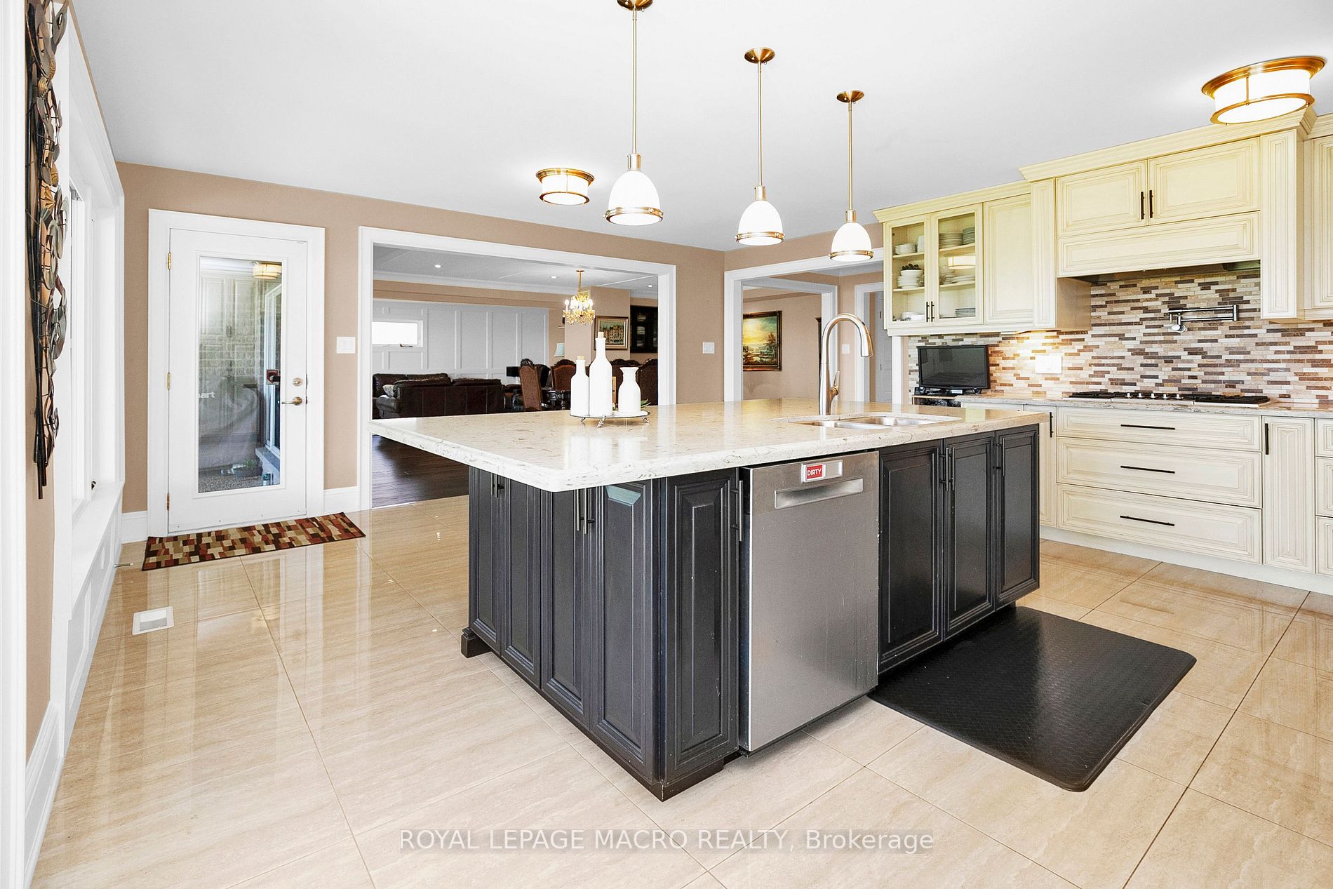 1065 North Service Road