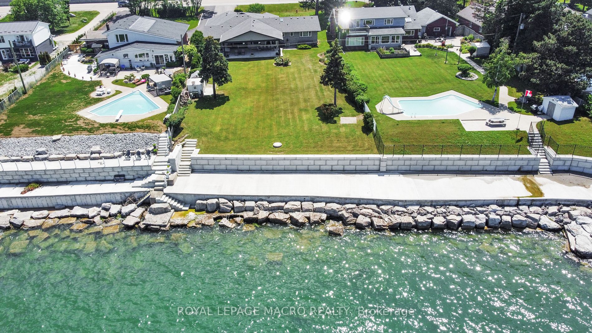 1065 North Service Road
