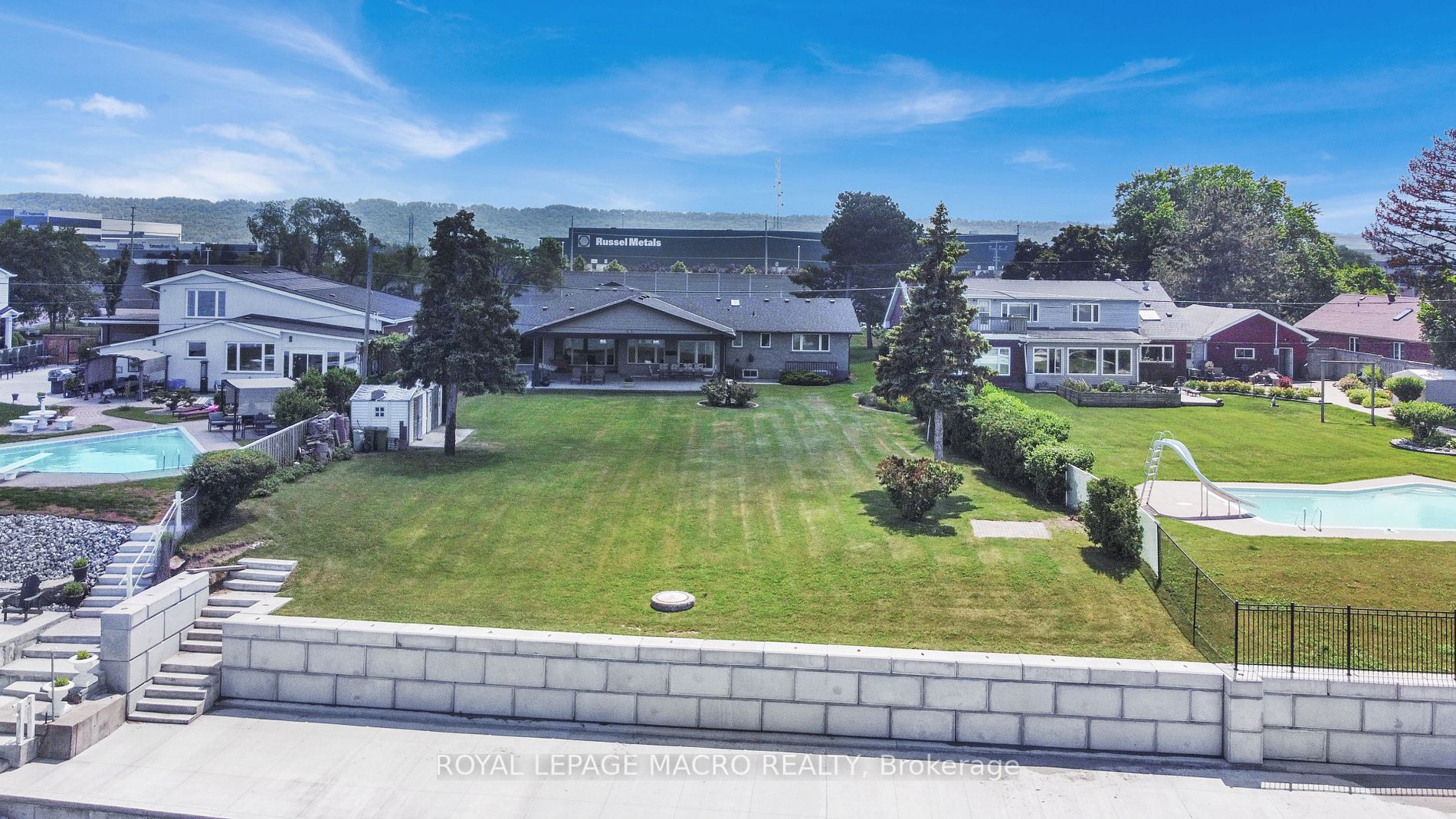 1065 North Service Road